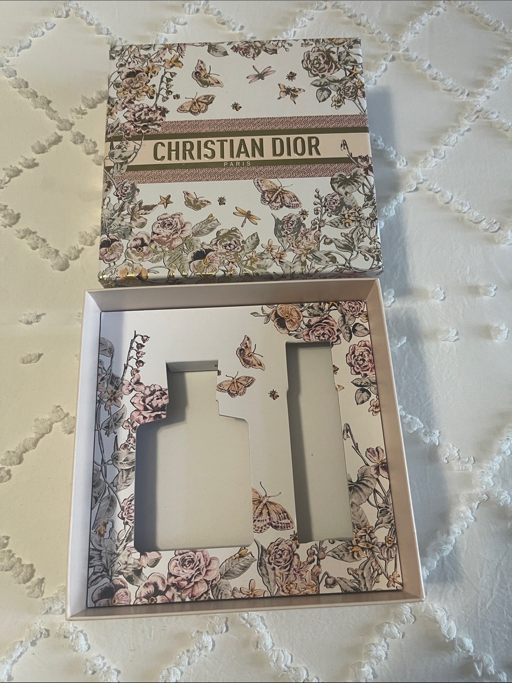 Dior Floral & Toile Gift Box Set — White, Cream, Gold - Picture 7 of 7